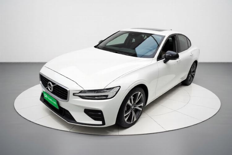 Volvo S60 2020 T4 Zhiyuan Sport Edition usata Guazi used car, China used car export, Used car for sale, Used cars, Cheapest cars for sale