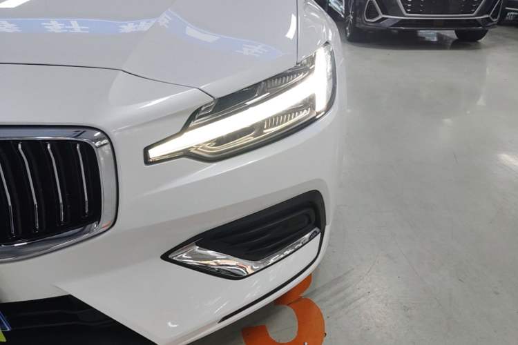 Used Volvo S60 2020 T4 Zhiyi Luxury Edition Left Front Headlight