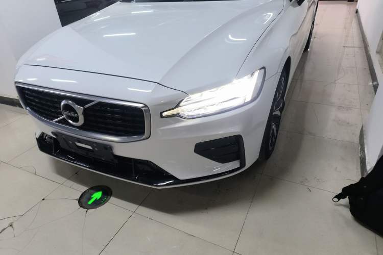 Used Volvo S60 2020 T4 Zhiyuan Sport Edition Left Front Headlight