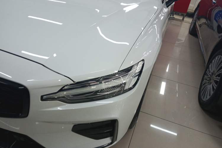 Used Volvo S60 2020 T4 Zhiyuan Sport Edition Left Front Headlight