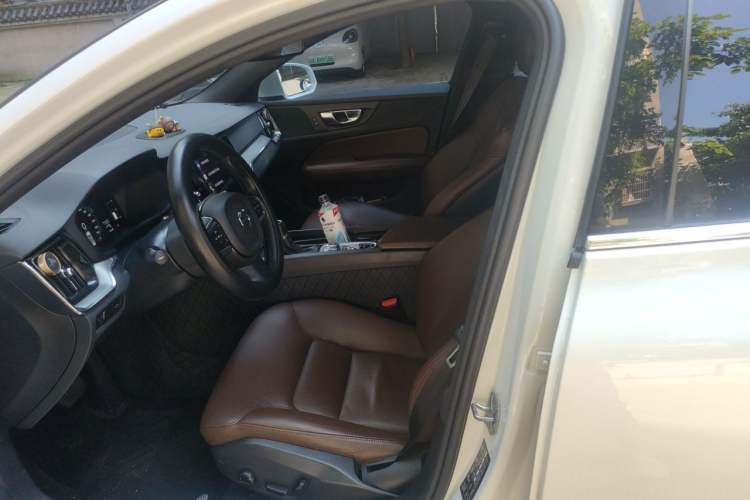 Used Volvo S60 2020 T4 Zhiyi Luxury Edition Left Front Seat