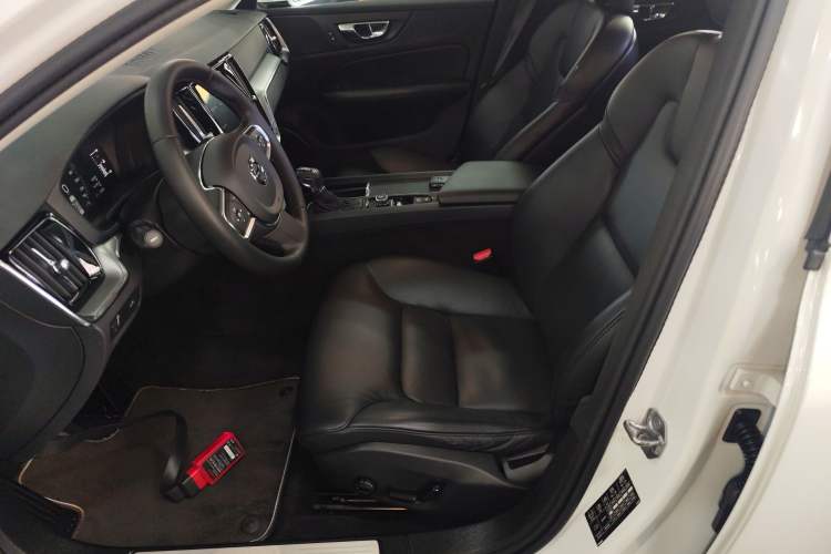 Used Volvo S60 2020 T4 Zhiyi Luxury Edition Left Front Seat