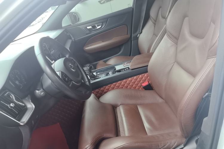 Used Volvo S60 2020 T4 Zhiyuan Sport Edition Left Front Seat
