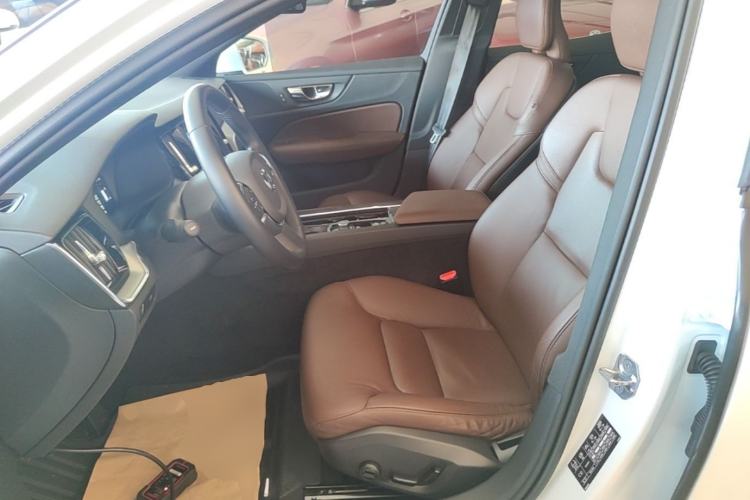 Used Volvo S60 2020 T4 Zhiyi Luxury Edition Left Front Seat