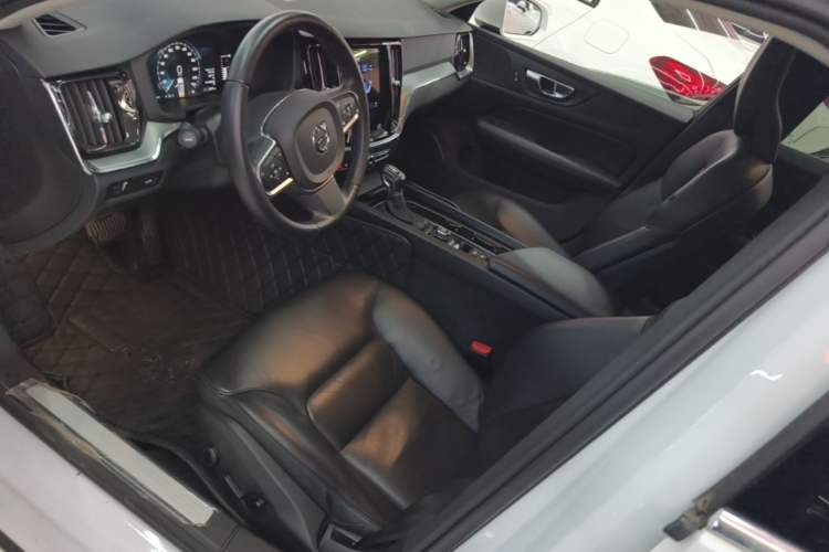 Used Volvo S60 2020 T4 Zhiyi Luxury Edition Left Front Seat