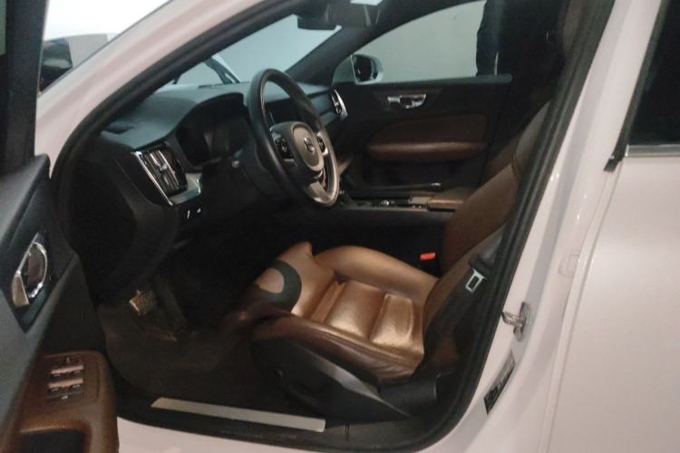Used Volvo S60 2020 T4 Zhiyuan Luxury Edition Left Front Seat