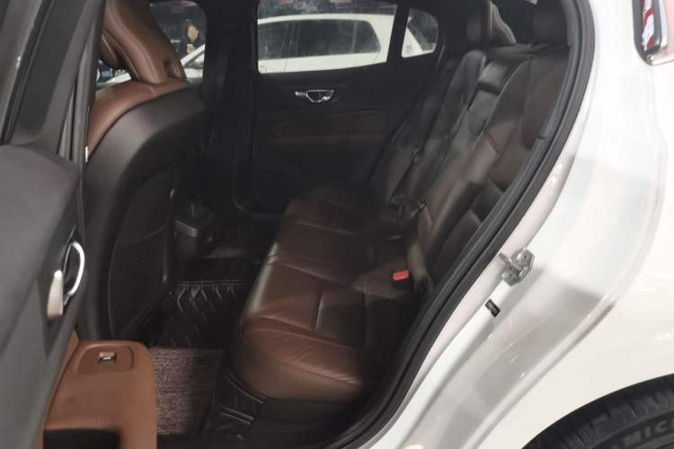 Used Volvo S60 2020 T4 Zhiyuan Luxury Edition Left Rear Seat
