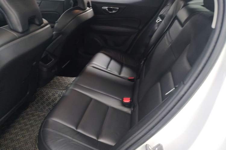 Used Volvo S60 2020 T4 Zhiyi Luxury Edition Left Rear Seat