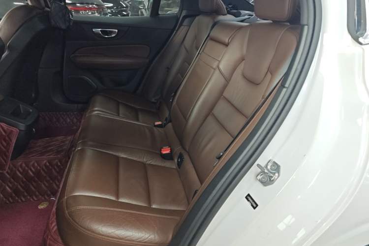 Used Volvo S60 2020 T4 Zhiyuan Luxury Edition Left Rear Seat