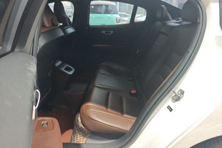 Used Volvo S60 2020 T4 Zhiyi Luxury Edition Left Rear Seat