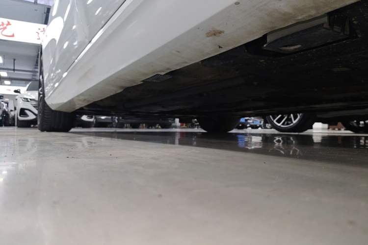 Used Volvo S60 2020 T4 Zhiyi Luxury Edition Left Side Sill