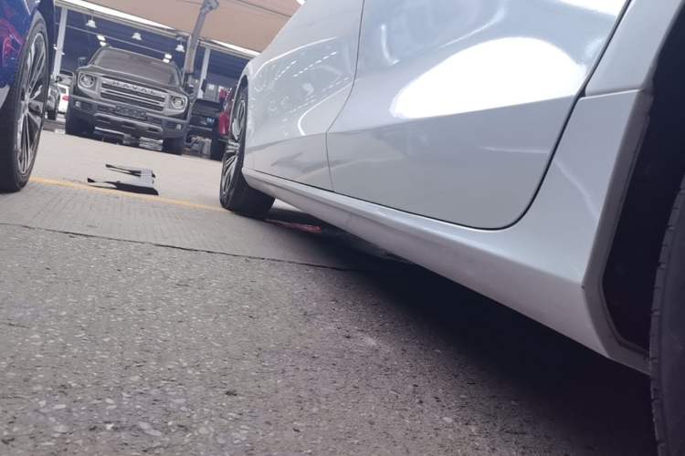 Used Volvo S60 2020 T4 Zhiyuan Sport Edition Left Side Sill