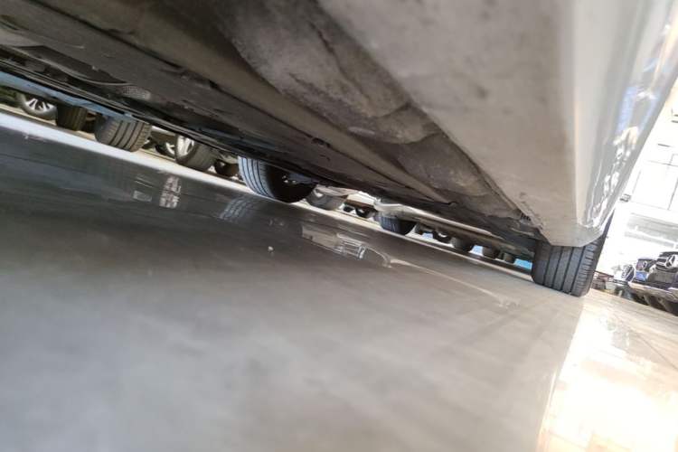 Used Volvo S60 2020 T4 Zhiyi Luxury Edition Left Side Sill