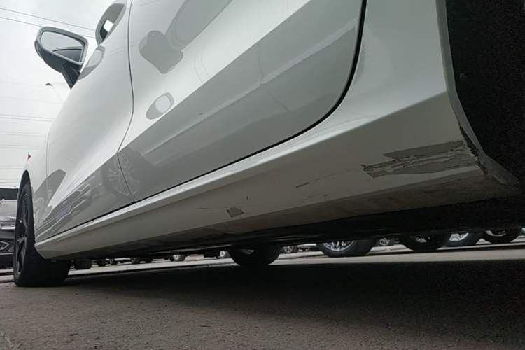Used Volvo S60 2020 T4 Zhiyi Luxury Edition Left Side Sill