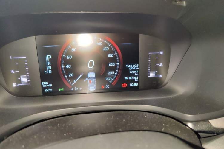 Used Volvo S60 2020 T4 Zhiyi Luxury Edition Odometer Close Up