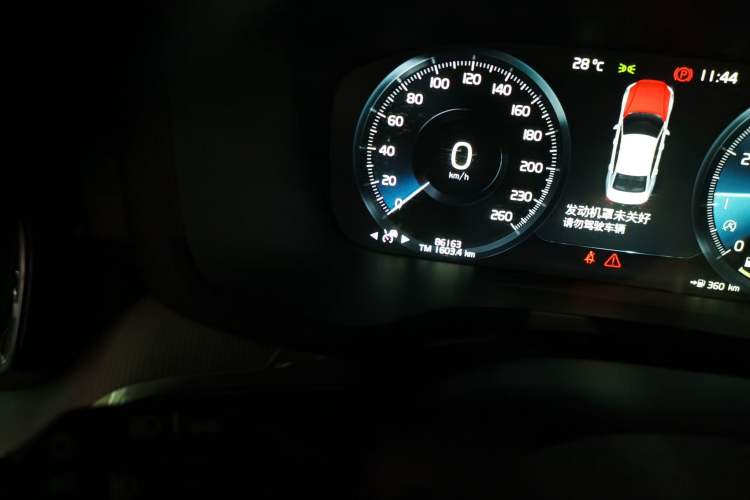 Used Volvo S60 2020 T4 Zhiyuan Luxury Edition Odometer Close Up