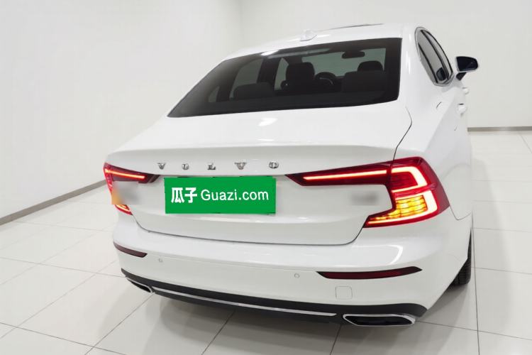 Used Volvo S60 2020 T4 Zhiyuan Luxury Edition Rear