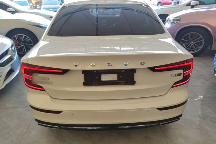 Used Volvo S60 2020 T4 Zhiyi Luxury Edition Rear