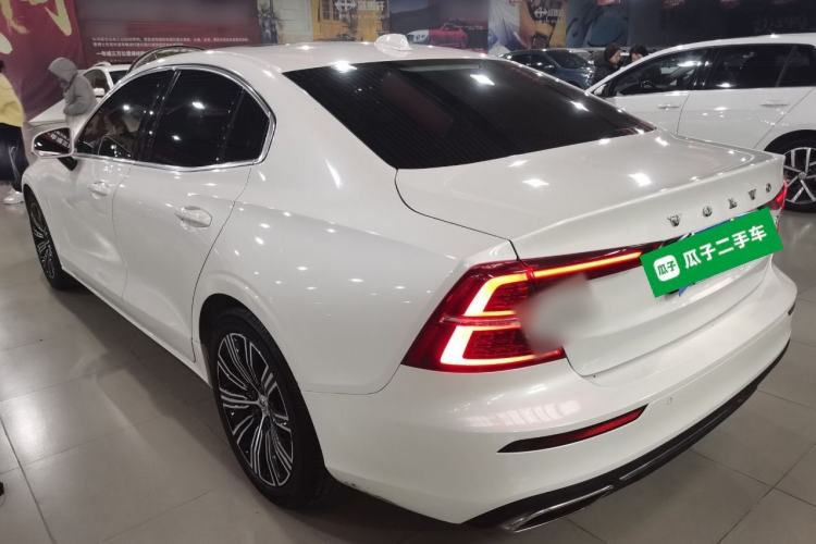 Used Volvo S60 2020 T4 Zhiyuan Luxury Edition Rear Left 45 Deg