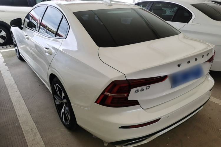 Used Volvo S60 2020 T5 Zhiya Sport Edition Rear Left 45 Deg