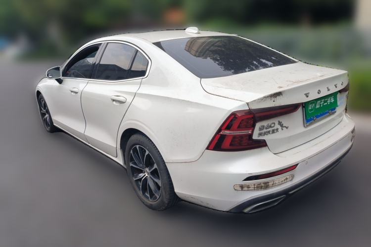 Used Volvo S60 2020 T4 Zhiyi Luxury Edition Rear Left 45 Deg