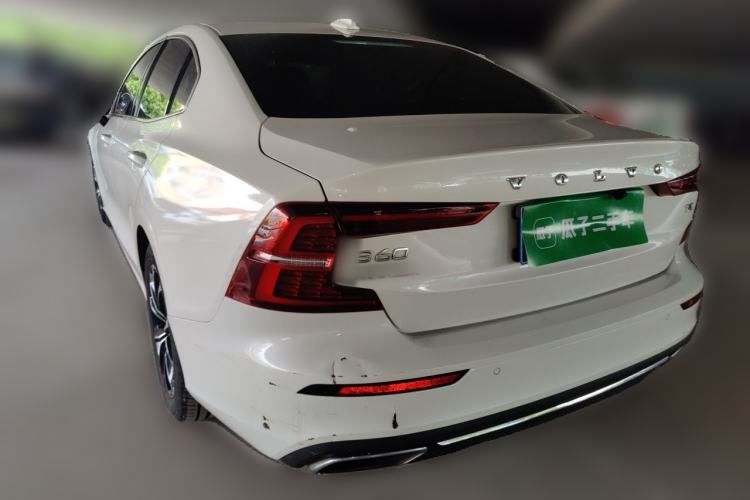 Used Volvo S60 2020 T4 Zhiyi Luxury Edition Rear Left 45 Deg