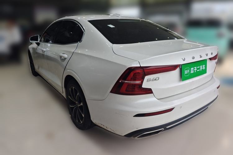 Used Volvo S60 2020 T4 Zhiyi Luxury Edition Rear Left 45 Deg