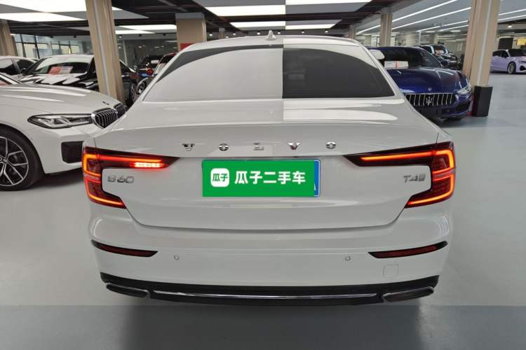 Used Volvo S60 2020 T4 Zhiyuan Luxury Edition Rear