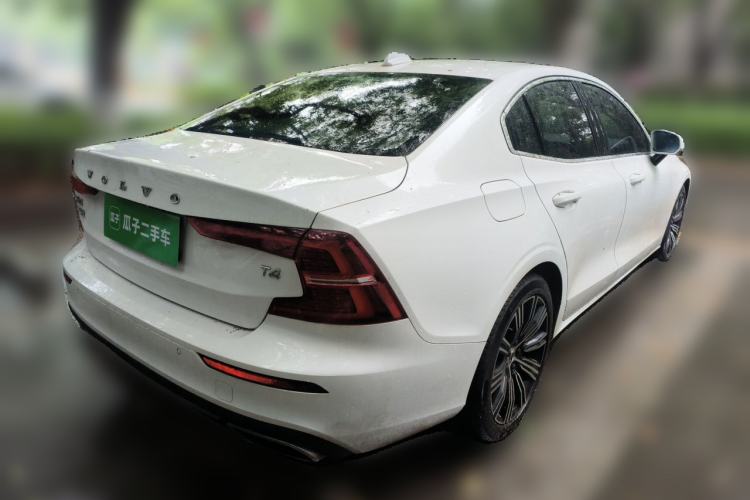 Used Volvo S60 2020 T4 Zhiyuan Luxury Edition Rear Right 45 Deg