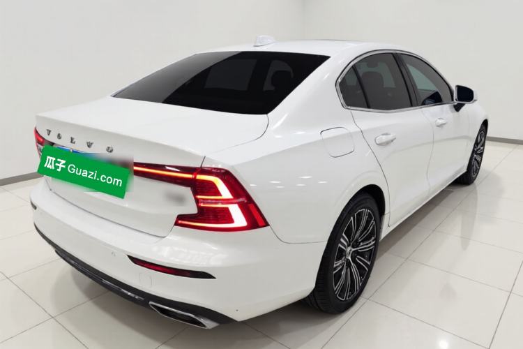 Used Volvo S60 2020 T4 Zhiyuan Luxury Edition Rear Right 45 Deg