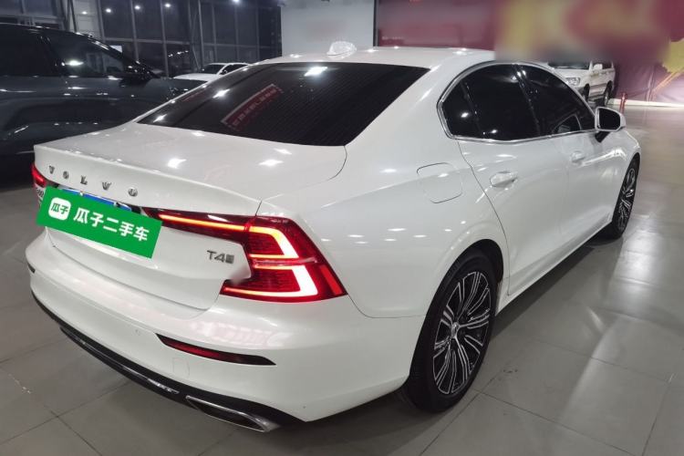 Used Volvo S60 2020 T4 Zhiyuan Luxury Edition Rear Right 45 Deg