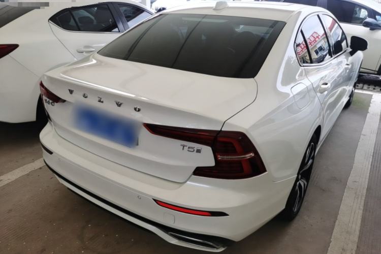 Used Volvo S60 2020 T5 Zhiya Sport Edition Rear Right 45 Deg