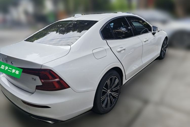Used Volvo S60 2020 T4 Zhiyuan Luxury Edition Rear Right 45 Deg
