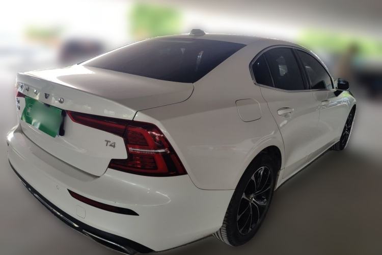 Used Volvo S60 2020 T4 Zhiyi Luxury Edition Rear Right 45 Deg