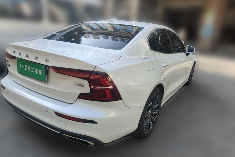 Used Volvo S60 2020 T4 Zhiyuan Luxury Edition Rear Right 45 Deg