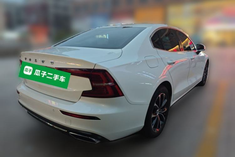 Used Volvo S60 2020 T4 Zhiyi Luxury Edition Rear Right 45 Deg