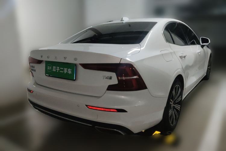 Used Volvo S60 2020 T4 Zhiyuan Luxury Edition Rear Right 45 Deg