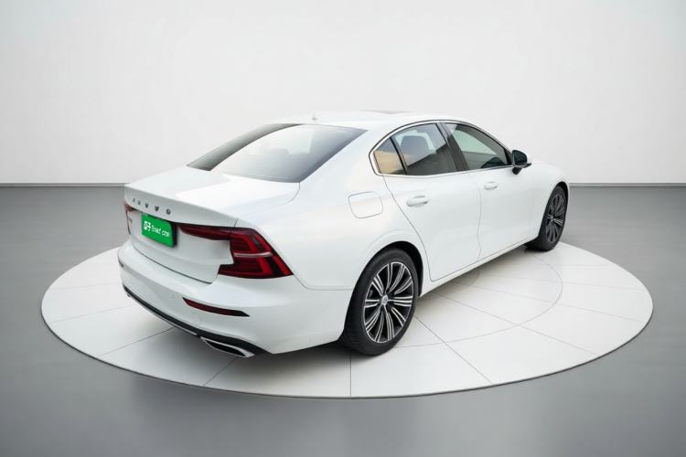 Used Volvo S60 2020 T4 Zhiyuan Luxury Edition Rear Right 45 Deg