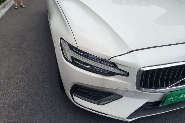 Used Volvo S60 2020 T4 Zhiyi Luxury Edition Right Front Headlight