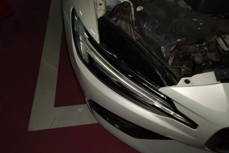 Used Volvo S60 2020 T4 Zhiyuan Luxury Edition Right Front Headlight