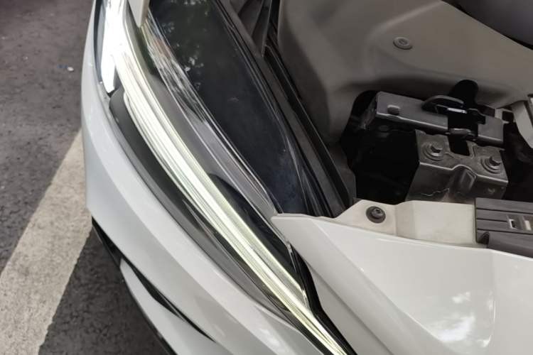 Used Volvo S60 2020 T4 Zhiyuan Sport Edition Right Front Headlight