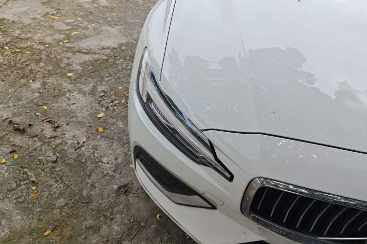 Used Volvo S60 2020 T4 Zhiyi Luxury Edition Right Front Headlight