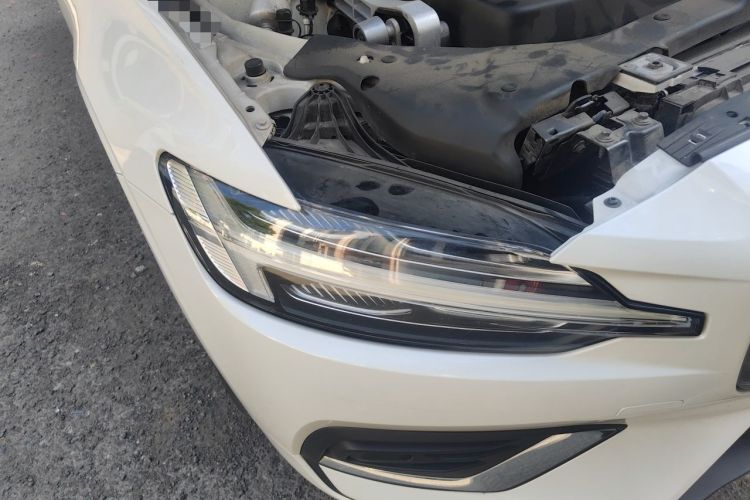 Used Volvo S60 2020 T4 Zhiyuan Luxury Edition Right Front Headlight