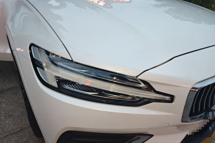 Used Volvo S60 2020 T4 Zhiyi Luxury Edition Right Front Headlight