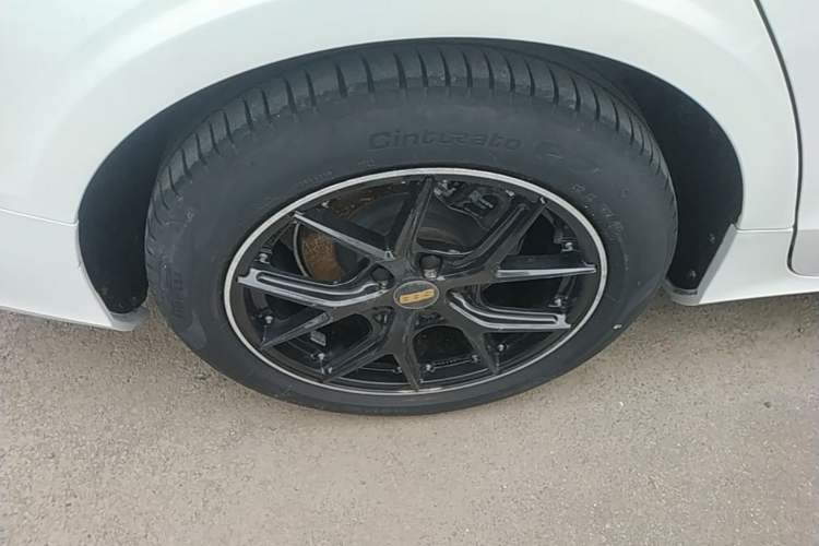 Used Volvo S60 2020 T4 Zhiyi Luxury Edition Right Rear Wheel Hub