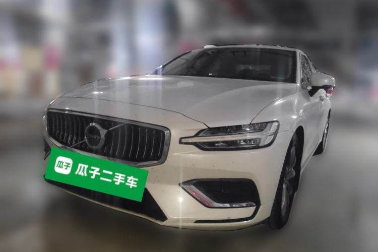 Volvo S60 2020 T3 SmartDrive Luxury Edition d’occasion Guazi used car, China used car export, Used car for sale, Used  cars, Cheapest cars for sale