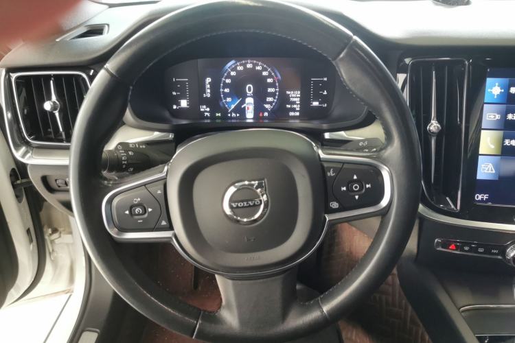 Used Volvo S60 2020 T4 Zhiyi Luxury Edition Steering Wheel