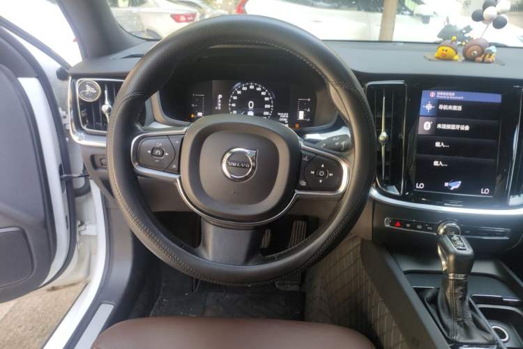 Used Volvo S60 2020 T4 Zhiyi Luxury Edition Steering Wheel