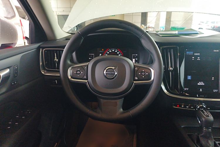 Used Volvo S60 2020 T4 Zhiyi Luxury Edition Steering Wheel