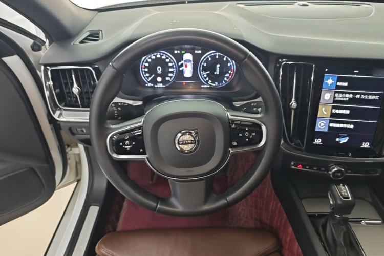 Used Volvo S60 2020 T4 Zhiyuan Luxury Edition Steering Wheel